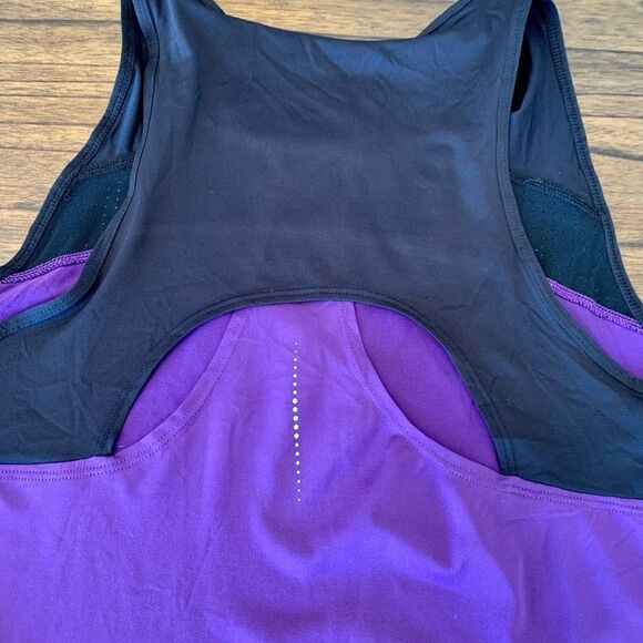 Champion size XL tank top - Picture 5 of 5